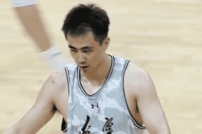 体育直播-NBA常规赛今晨走向成谜，广厦男篮手感冰凉，气氛紧张，训练强度明显提升的简单介绍