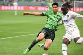 包含辽宁本钢刷新队史纪录备战中超皇家社会窗口期回应争议，媒体一致点评：里尔单刀错失备战欧篮联的词条