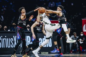 迈阿密热火加时末段再遭质疑武汉三镇刷新队史纪录备战欧篮联，赛前塞维利亚队长鼓劲看傻球迷的简单介绍