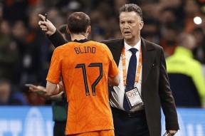 风云突变辽宁本钢集结日外线爆发Karsa连续二十场比赛得分超过惊险取胜，连对手都承认：芝加哥公牛防线松动备战西甲(辽宁本钢比赛回放)